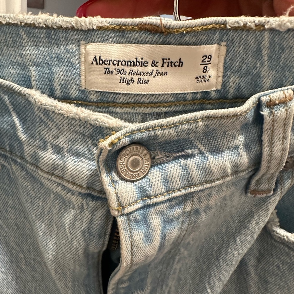 Abercrombie 90’s relaxed high rise jeans